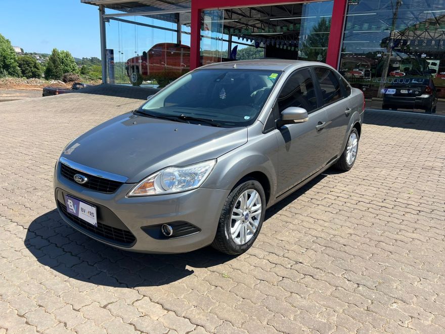 FORD FOCUS SEDAN 2.0 AUTOMÁTICO 2013