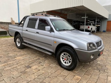 MITSUBISHI L200 GL 4X4 DIESEL 2009